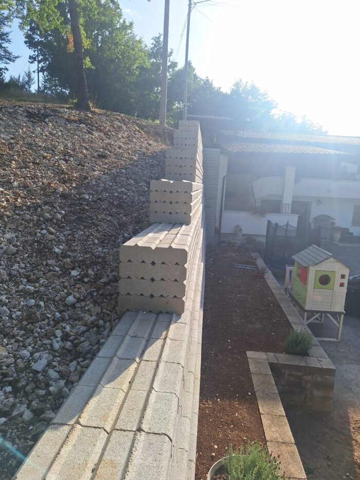 BS25 - Blocco Scarpata Pieno - immagine 13